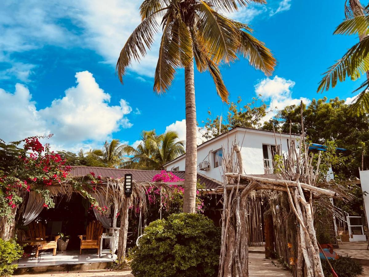Bluemare Ecohotel Frente A La Playa Ensendada Punta Rucia Exterior foto